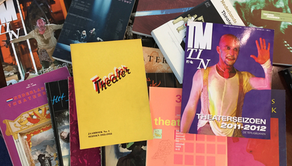 Cover theaterjaarboek